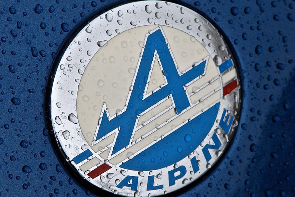 Компания Alpine готовит два электрических кроссовера для США