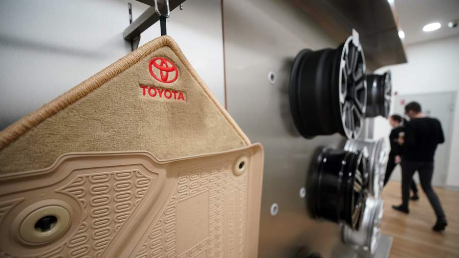 Toyota возобновила поставки запчастей в Россию
