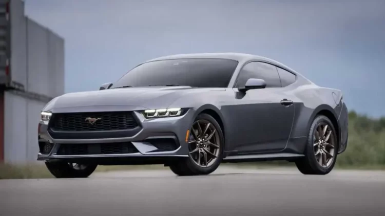 Цена на Ford Mustang 2024 года начинается с $32 515, а цена на «темную лошадку» приближается к $60 тыс.