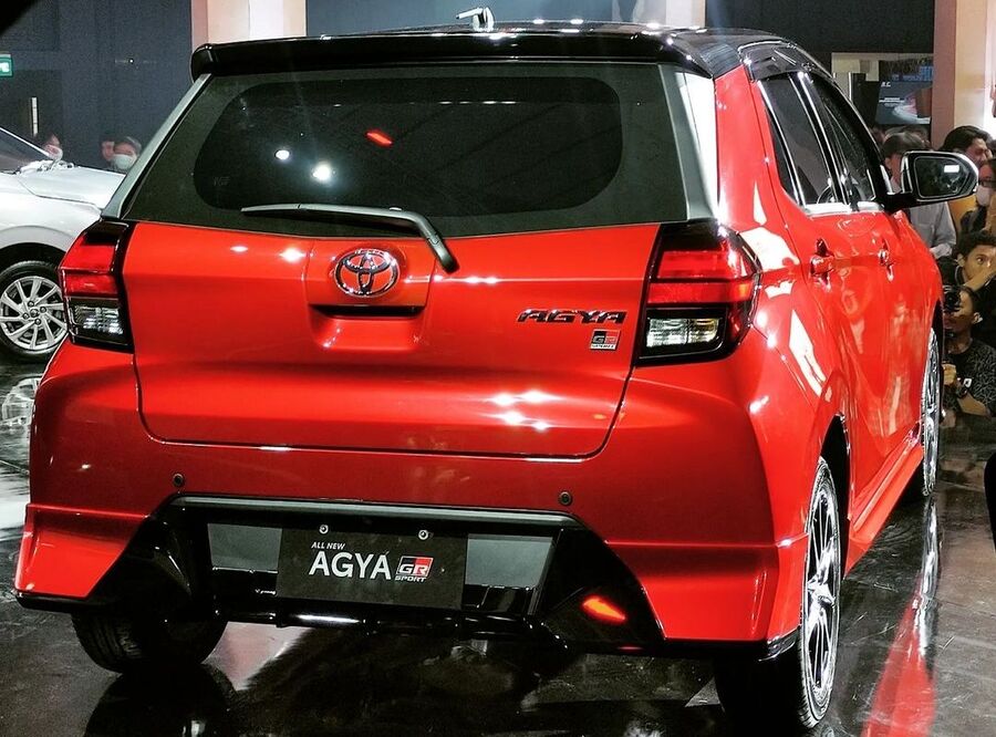 Компания Toyota представила хэтчбек Toyota Agya стоимостью 700 тыс рублей
