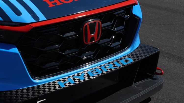 Гибридный гоночный автомобиль Honda CR-V звучит как болид Формулы-1 в новом тизерном видеоролике
