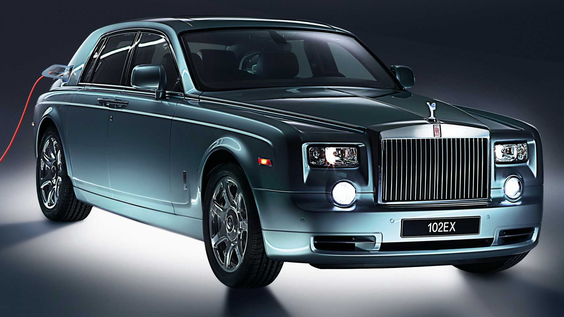 Компания Rolls-Royce планирует в будущем производить только электромобили