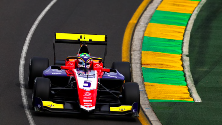 Бортолето выиграл квалификацию Ф3 в Австралии, Бедрин попал в аварию