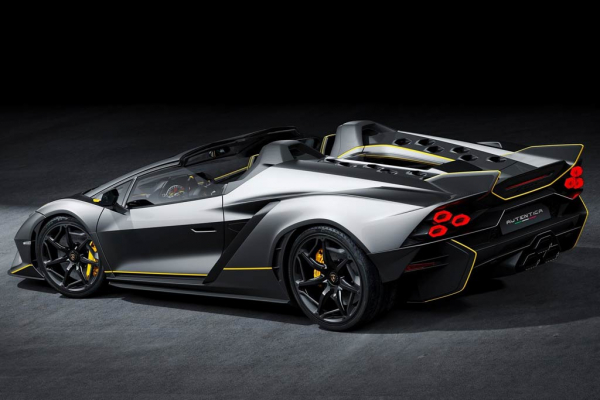 Уникальный родстер Lamborghini Autentica дебютировал вместе с купе Invencible