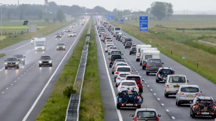 ЕС с 2035 года запретит продажу новых автомашин с ДВС на бензине и дизеле