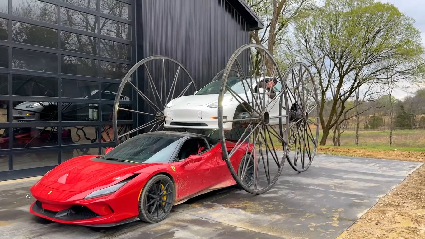 В США Tesla Model 3 оснастили 115-дюймовыми колесами