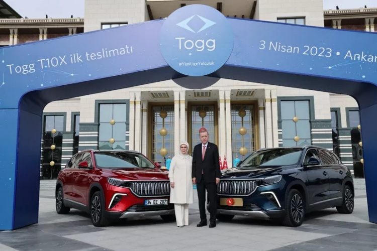 В Турции появился национальный электромобиль Togg T10X