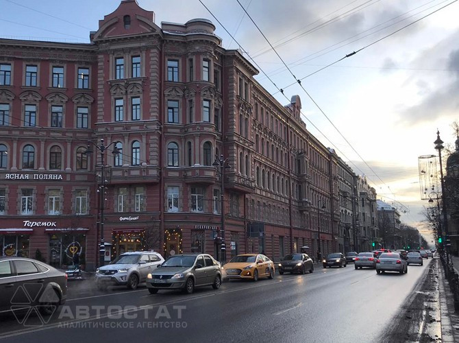На каких автомобилях ездят жители Санкт-Петербурга?