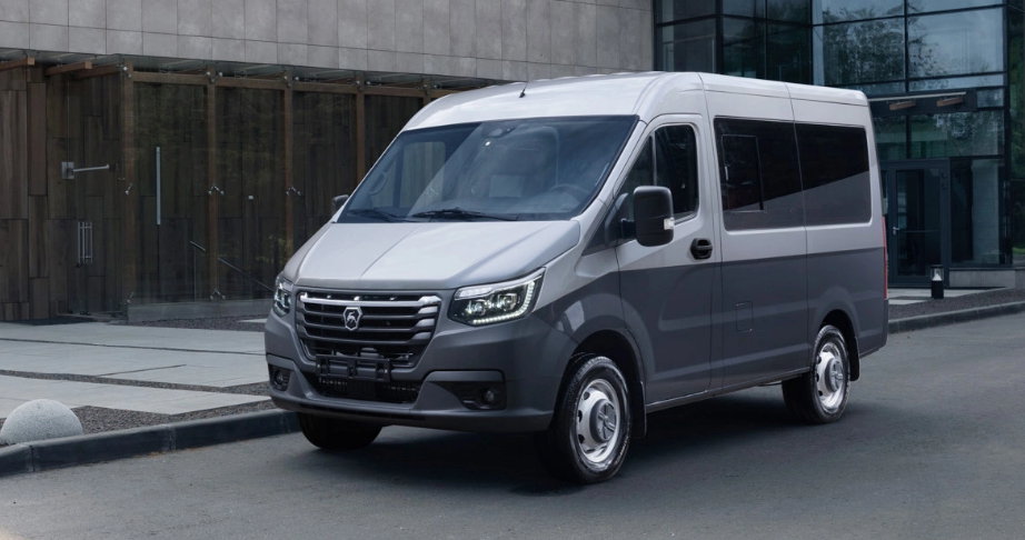 ГАЗ начал продажи нового микроавтобуса Соболь NN