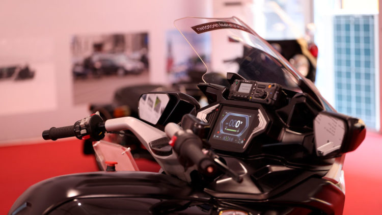 Электромотоцикл Aurus Merlon будет стоить как 17 седанов LADA Granta
