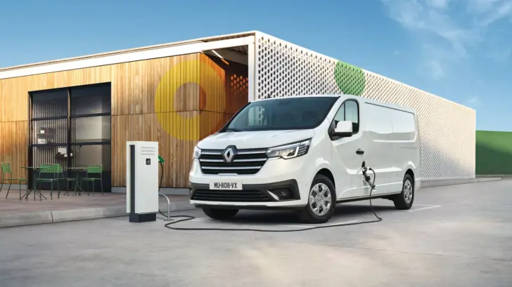Renault представила в Европе новый электрический фургон Trafic Van E-Tech