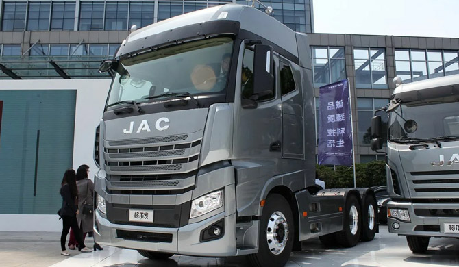 JAC K7: новый седельный тягач из Китая