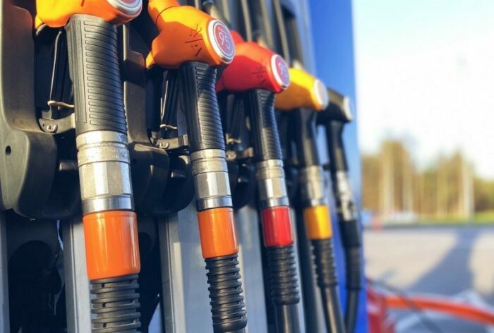 В России не будут ограничивать цены на топливо