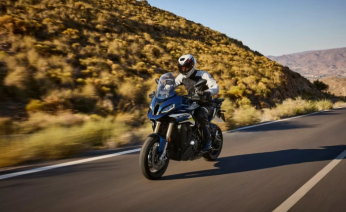 BMW представил новый мотоцикл M 1000 XR и более мощный S 1000 XR