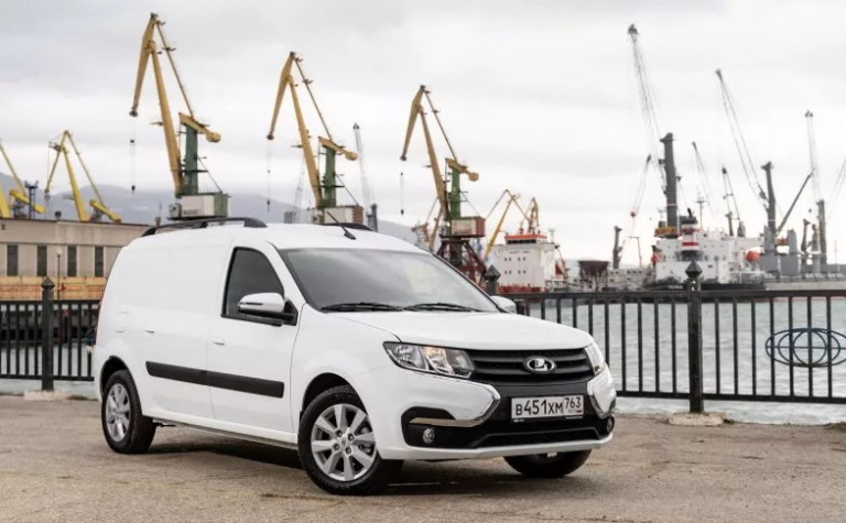 АвтоВАЗ планирует начать в Ижевске производство Lada Largus в 2024 году