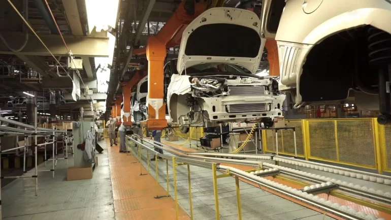 В АВТОВАЗе опровергли информацию о завершении выпуска Lada Granta в 2024 году