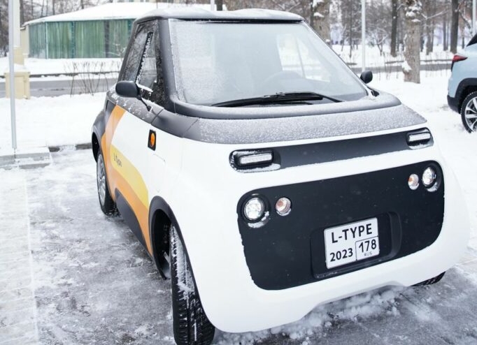 В России показали бюджетный электромобиль L-type