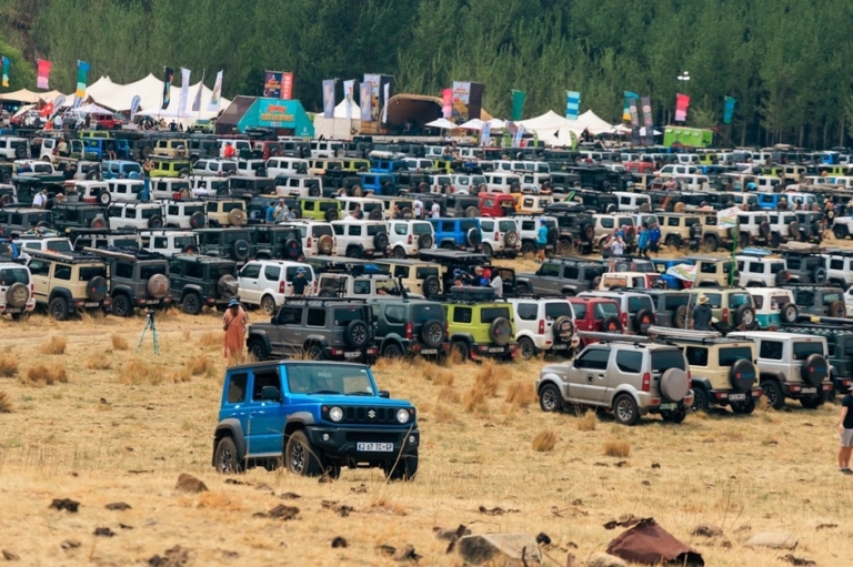 Владельцы Suzuki Jimny установили необычный мировой рекорд