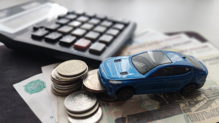 В РФ могут сократить в 2 раза транспортный налог для некоторых водителей