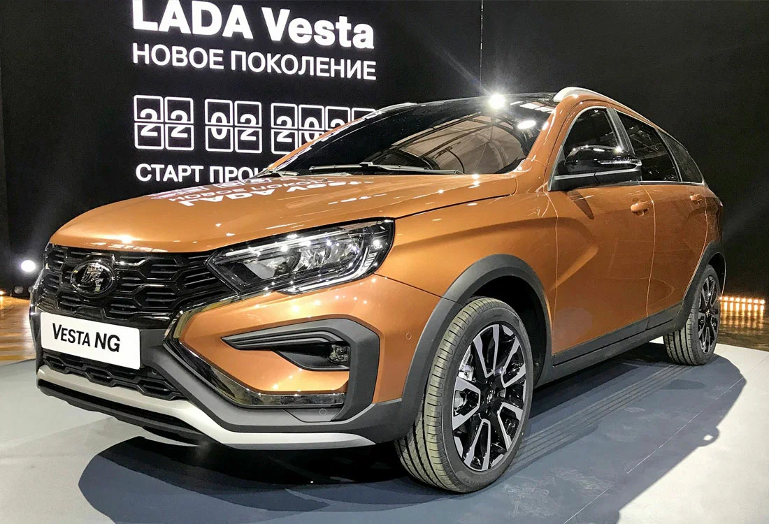 АвтоВАЗ нашел выход: из-за дефицита начал выпуск LADA Vesta без подушек безопасности