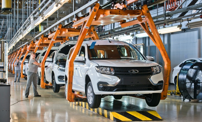 АВТОВАЗ планирует выпустить около 30 тысяч автомобилей LADA Largus в 2024 году