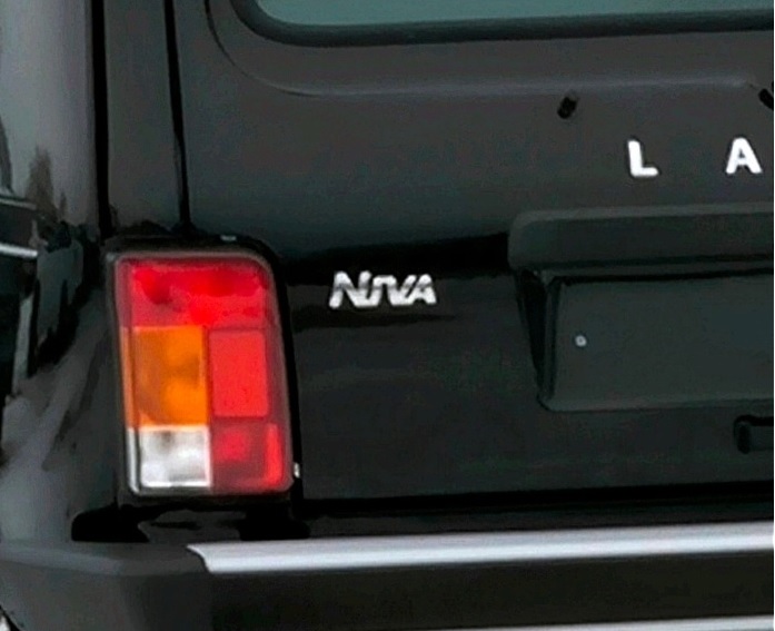 LADA Niva Legend и Niva Travel 2023 собирают с новыми значками
