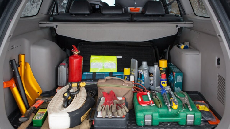 Необходимые вещи в багажнике: полезный гид для автовладельцев