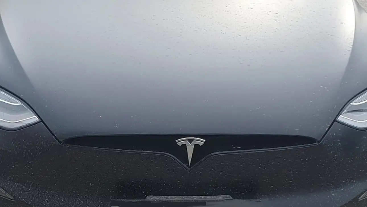 Современные технологии не помогли: Tesla вынуждена отозвать миллионы автомобилей