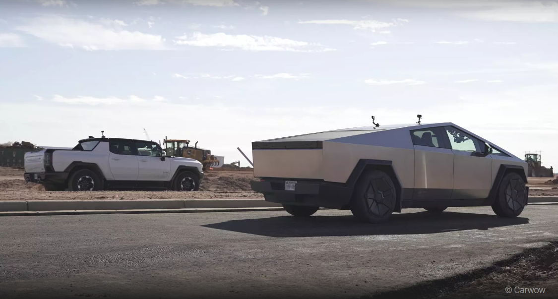 Взгляните на эту драг-гонку между Tesla Cybertruck и электрическим GMC Hummer