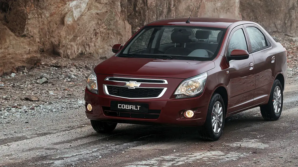 В России продаются новые седаны Chevrolet Cobalt