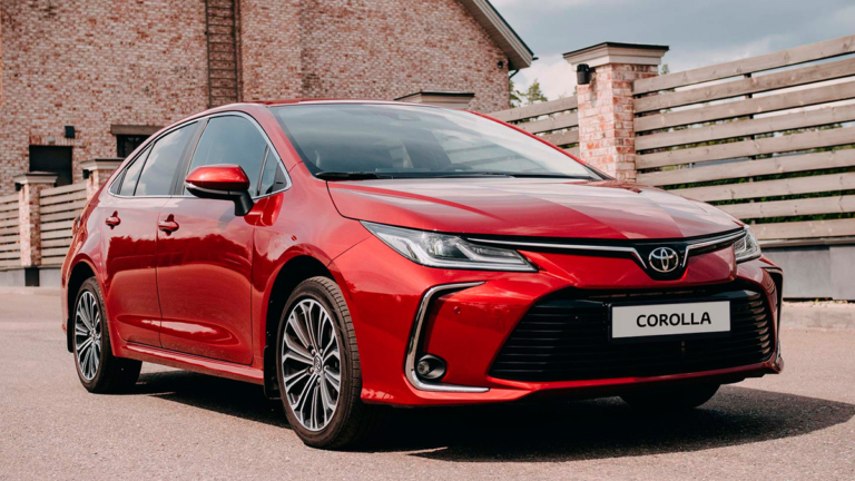 Toyota Corolla удерживает лидерство среди «японок» с пробегом