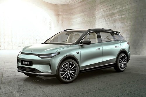В начале следующего года в Китае начнутся продажи автомобиля Leapmotor C10