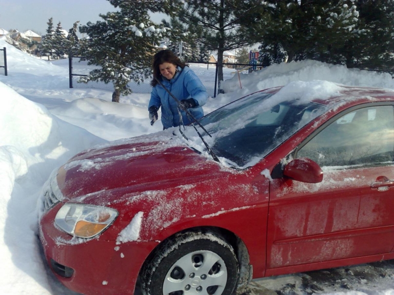 Автоэксперт Демидов счел наезды на препятствия главной проблемой водителей зимой
