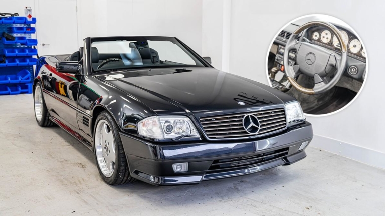 На продажу выставили очень редкий Mercedes-Benz SL с огромным V12