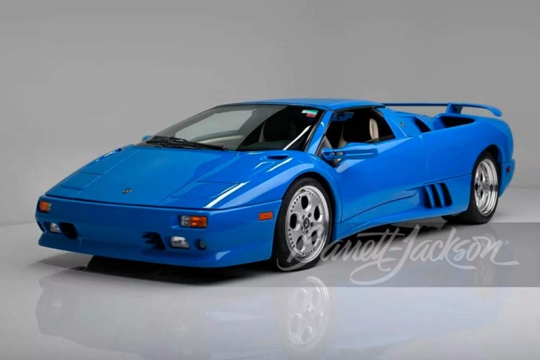 В продаже Lamborghini Diablo VT Roadster 1997: его первым владельцем был Дональд Трамп