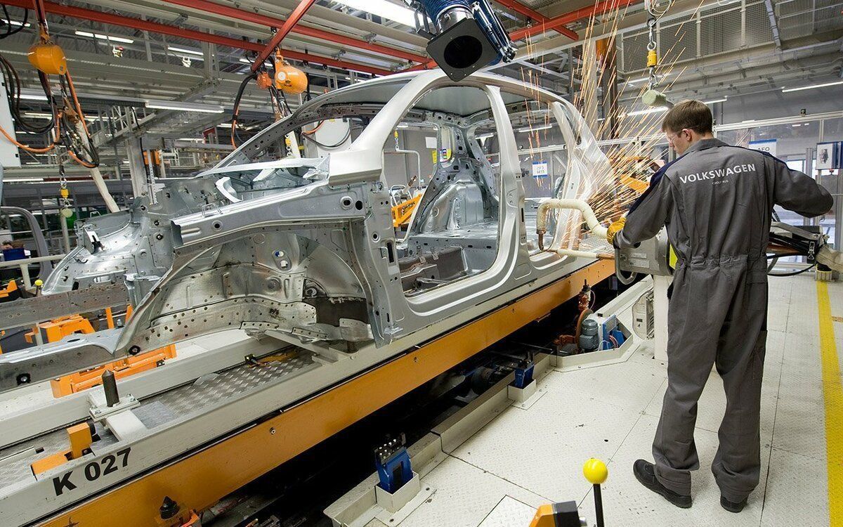 Стало известно о сроках перезапуска производства на бывшем заводе Volkswagen
