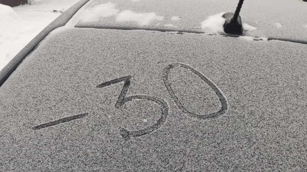 Автоэксперт дал совет, как правильно прогреть автомобиль в мороз
