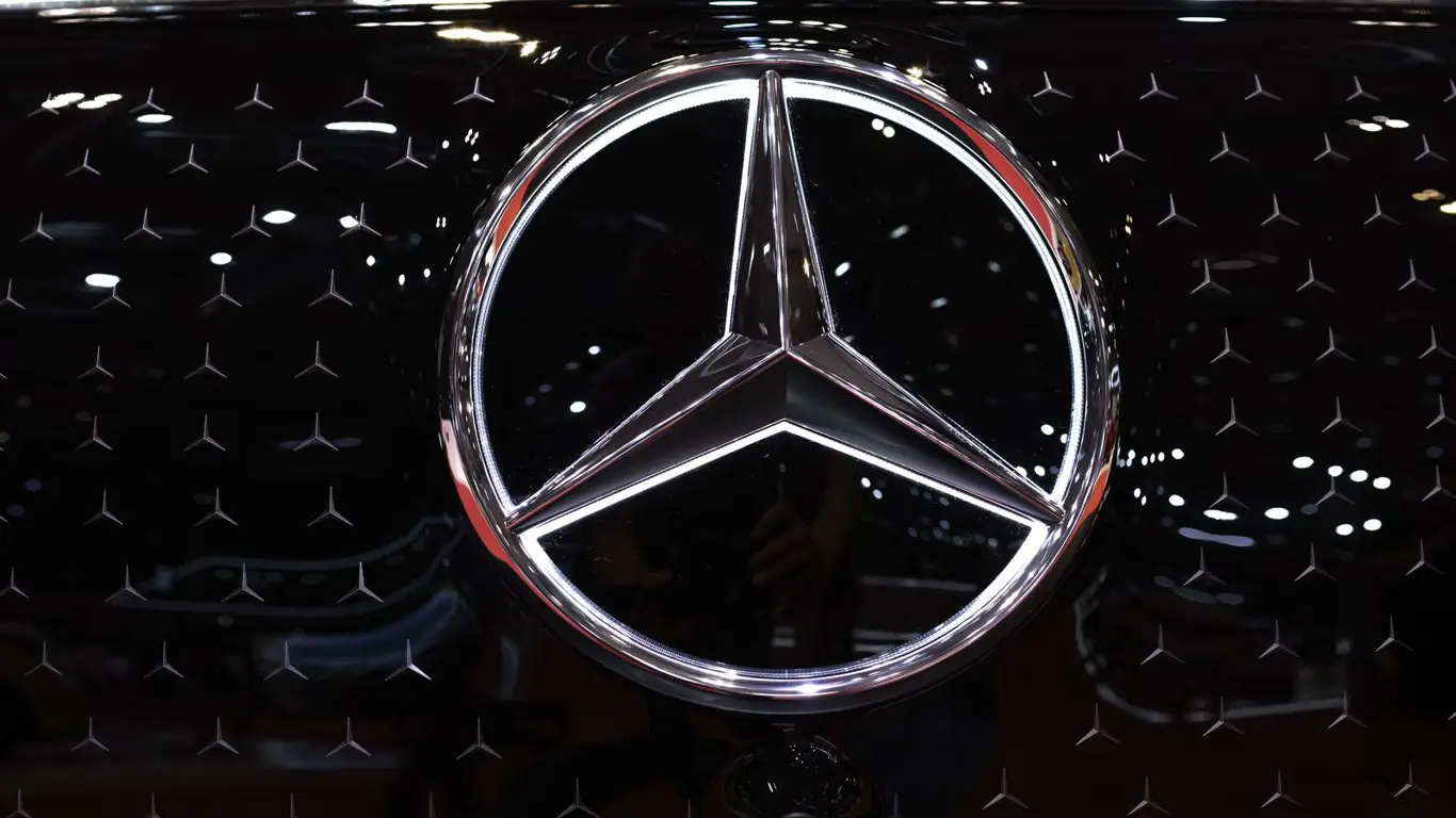 Чтобы лучше дышалось: Mansory сделала внешность одного из Mercedes похожей на BMW 7-Series