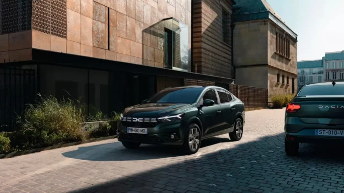 Автобренд Dacia представил обновленные Sandero, Logan и Jogger