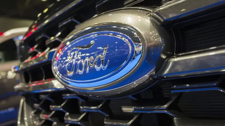 Один из 50 уникальных Ford Bronco DR выставили на аукцион