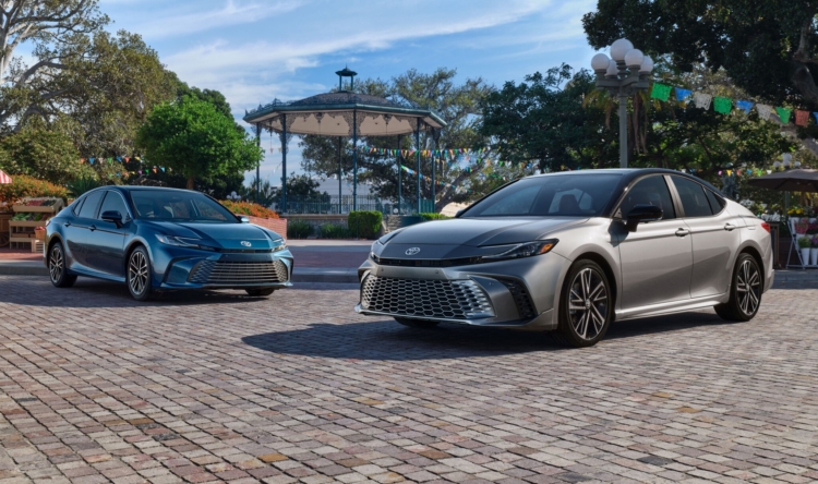 Toyota Camry 2024: цены модели, комплектации, фото, новый кузов, видео
