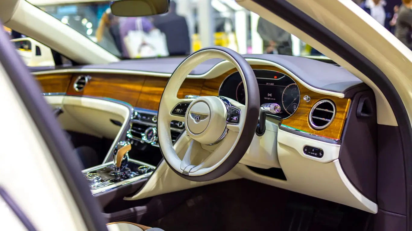 В Сети продемонстрировали самый эксклюзивный Bentley Bentayga