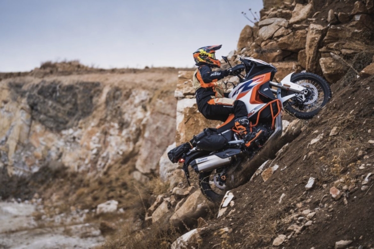 Мотоциклы KTM: Мощь, Страсть и Безграничные Приключения