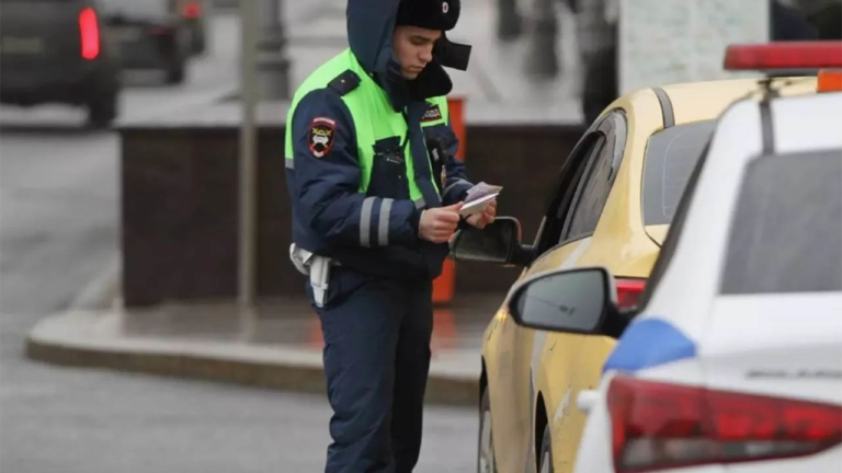ГИБДД раскрыла пять признаков, по которым полицейские выбирают машину для проверки