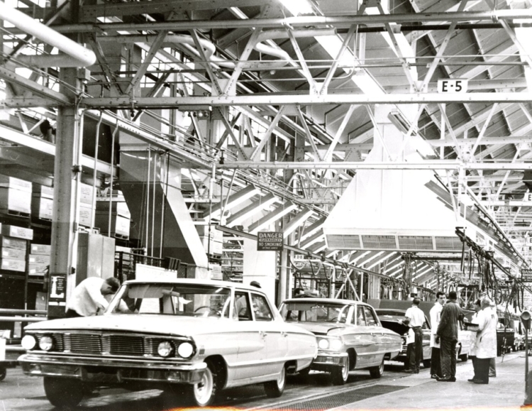 Чикагскому заводу Ford исполнилось 100 лет. Илон Маск сказал: «Поздравляю!»