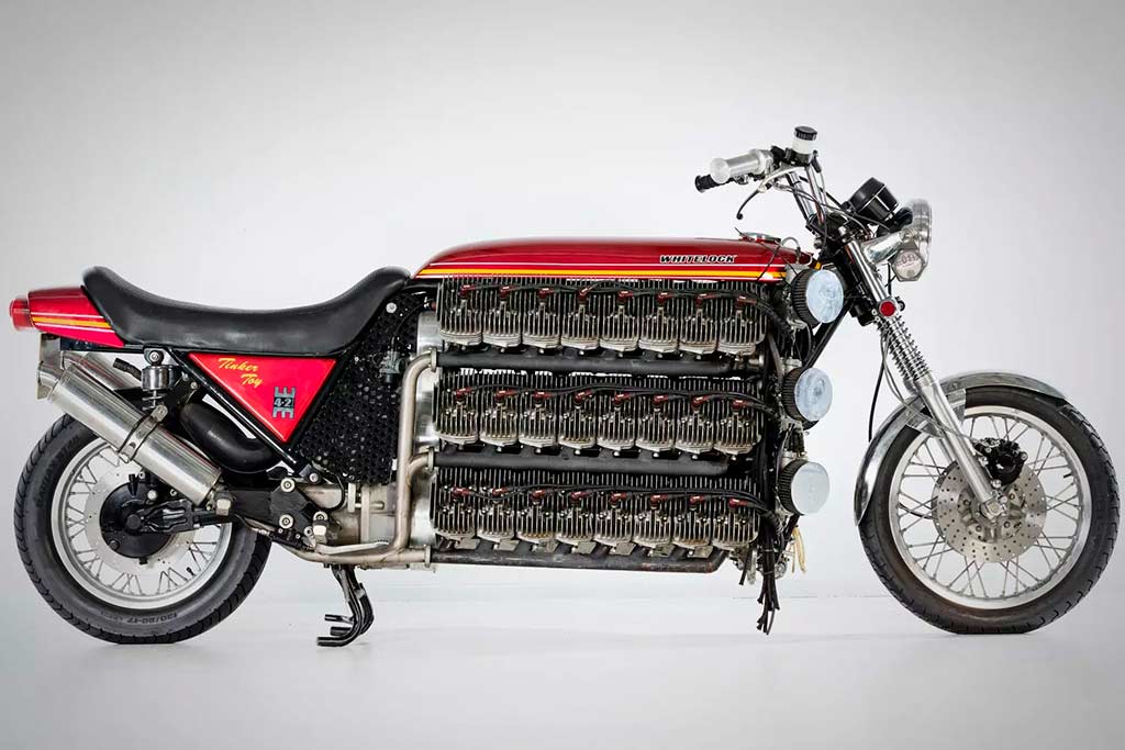 Мотоцикл из Книги Гиннеса продадут с молотка: у него 48-циллиндровый мотор