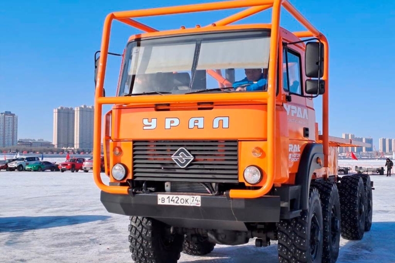 Автозавод Урал впервые построил спортивный грузовик с колесной формулой 8×8