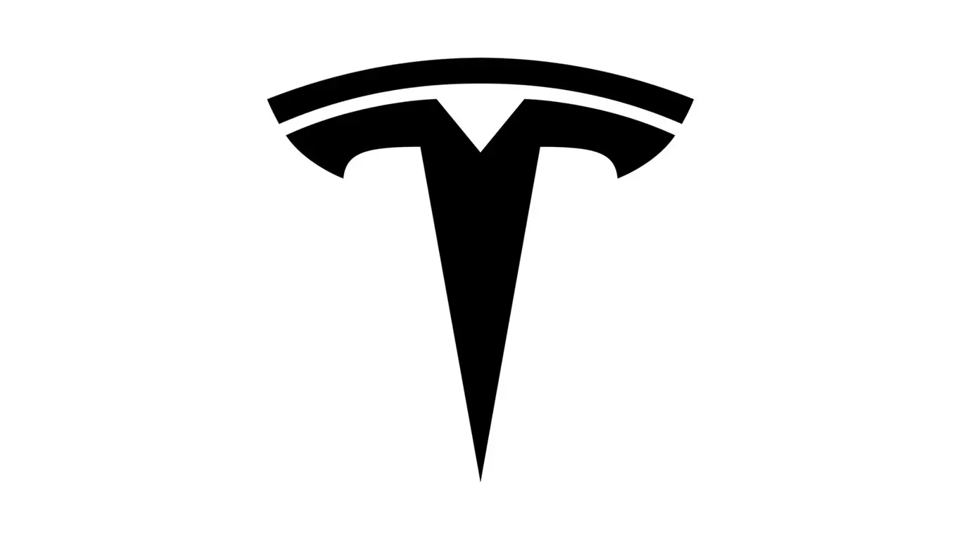 Tesla работает над разработкой усиленного стекла для Cybertruck