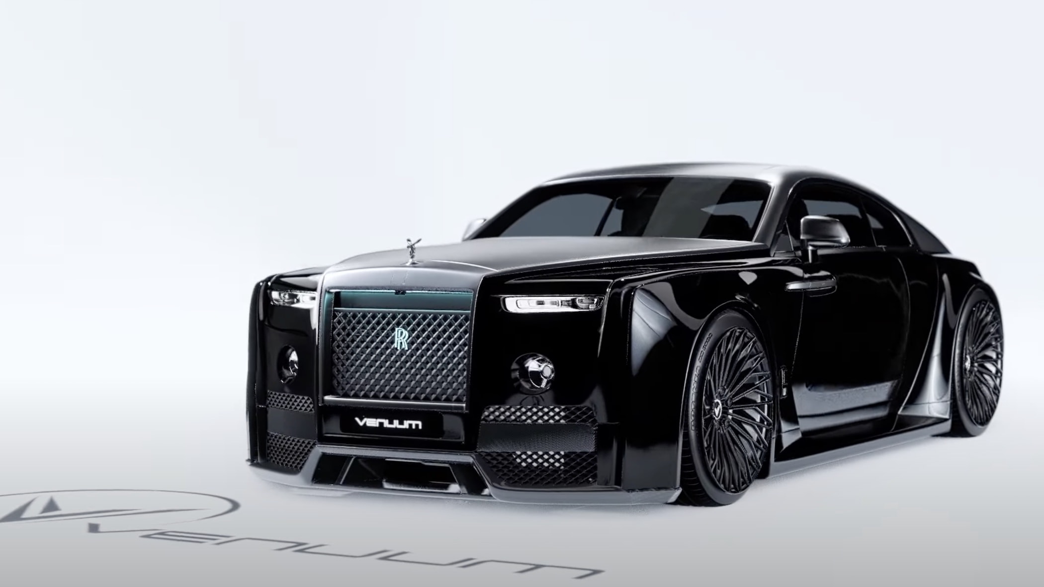 Rolls-Royce Wraith превратили в Apollo