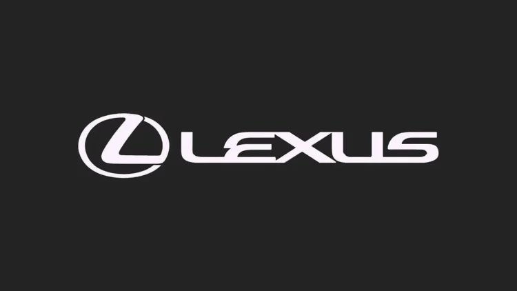 Lexus с системой помощи водителю лидировал в исследовании IIHS